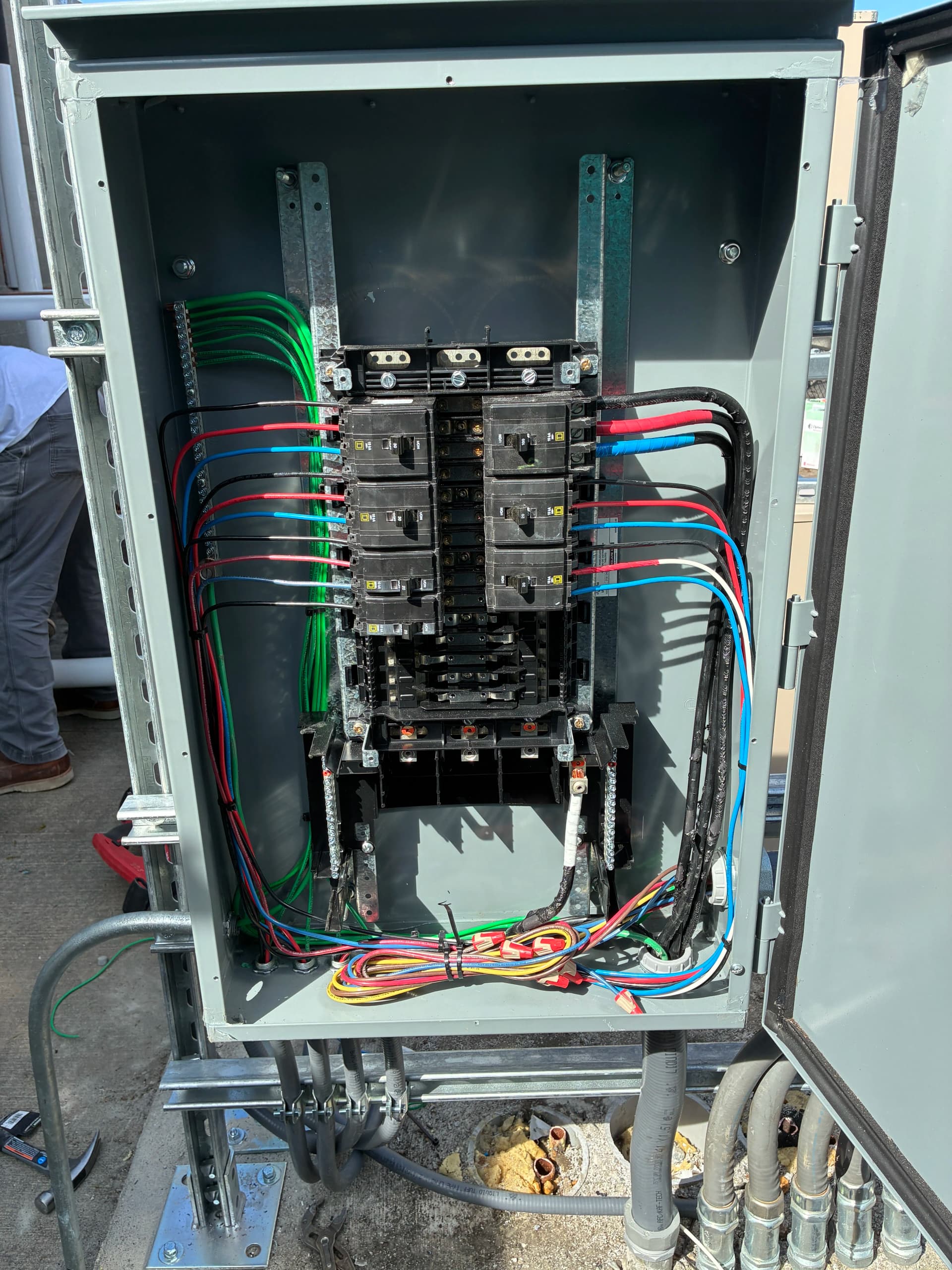 Walk-In Cooler and Freezer System Split Into 4 Dedicated Condensing Units image